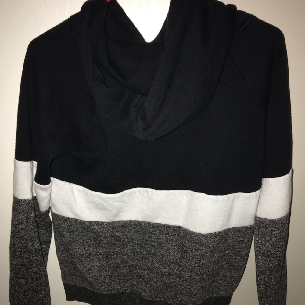 Zumiez Hoodie - Picture 2 of 2